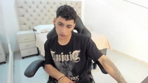 Snapshot of jhoanleandro chatting on 10/26/25, 05:13 jhoanleandro online show from 10/26/25, 05:13