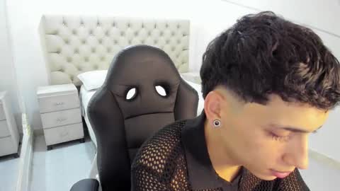 Snapshot of jhoanleandro chatting on 11/14/25, 05:50 jhoanleandro online show from 11/14/25, 05:50