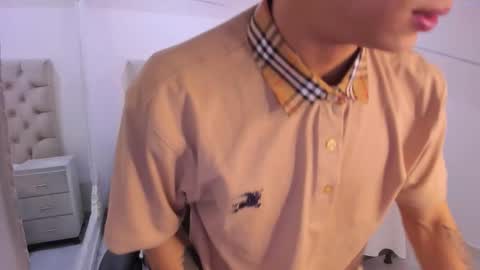 Snapshot of jhoanleandro chatting on 12/04/25, 04:11 jhoanleandro online show from 12/04/25, 04:11