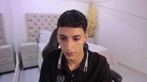 Snapshot of jhoanleandro chatting on 12/05/25, 04:10 jhoanleandro online show from 12/05/25, 04:10