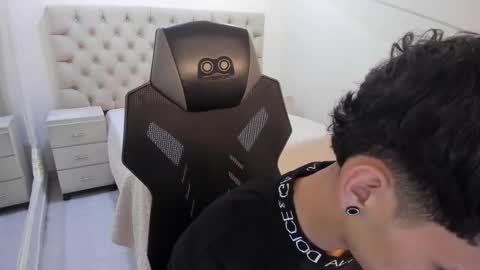 jhoanleandro online show from 01/06/26, 04:27