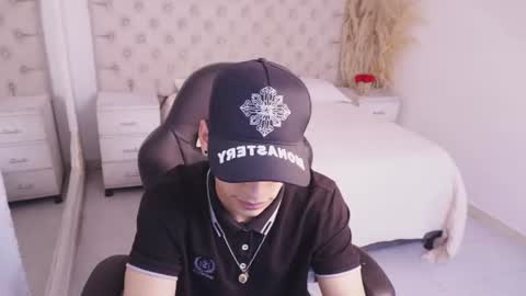 jhoanleandro online show from 07/28/26, 04:41