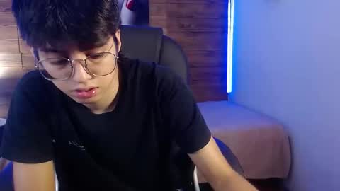 Jhoel online show from 11/11/25, 07:58