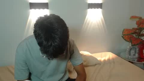 Jhoel online show from 12/18/25, 07:53