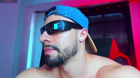 Jhojan Strong  online show from 02/12/26, 08:15