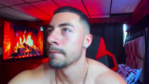 Jhojan Strong  online show from 01/17/25, 08:44