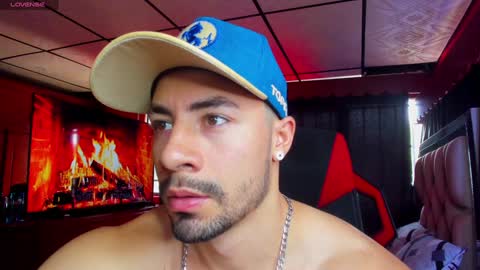 Jhojan Strong  online show from 01/28/25, 05:56