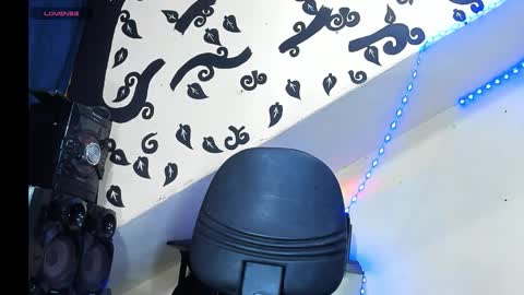 Snapshot of jhon_malo chatting on 02/21/26, 01:45 jhon_malo online show from 02/21/26, 01:45