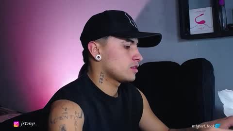 jhon_mendoza_ online show from 10/07/25, 02:14