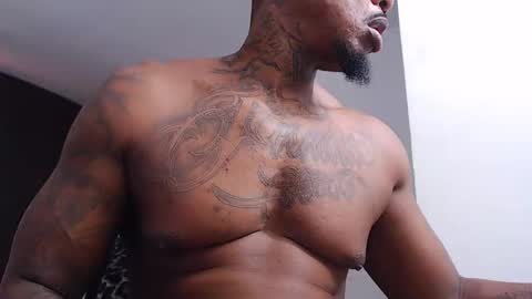 Snapshot of jhon_tomson1 chatting on 11/21/25, 05:22 Jhon Tomson online show from 11/21/25, 05:22