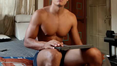 Snapshot of jhon_wich2 chatting on 09/24/25, 12:19 Jhon wich2 online show from 09/24/25, 12:19