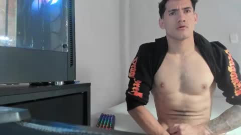 Snapshot of jhonduglas chatting on 12/17/25, 05:41 jhonduglas online show from 12/17/25, 05:41