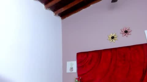 Snapshot of jhonjairo85 chatting on 03/04/25, 10:24 Jhon online show from 03/04/25, 10:24