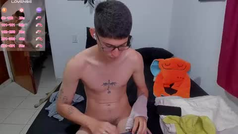 Snapshot of jhonleving chatting on 02/13/25, 11:26 Jack online show from 02/13/25, 11:26