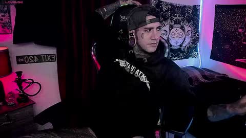 jhonny_ackerman online show from 12/12/24, 04:48