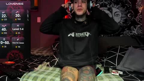 jhonny_ackerman online show from 04/12/26, 01:43