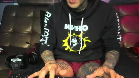 jhonny_ackerman online show from 07/21/26, 08:33