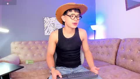 JHONNATHAN online show from 07/23/26, 08:07