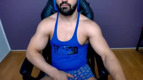 Snapshot of jhonnyboy007 chatting on 12/18/24, 04:42 Black Diamond online show from 12/18/24, 04:42