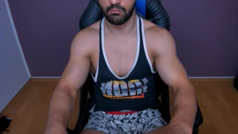Snapshot of jhonnyboy007 chatting on 10/09/25, 06:55 Black Diamond online show from 10/09/25, 06:55