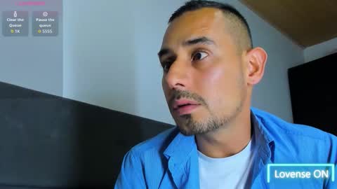 Snapshot of jhonyalzate chatting on 11/11/25, 03:17 Jhony Alzate online show from 11/11/25, 03:17