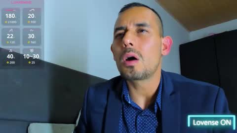 Snapshot of jhonyalzate chatting on 11/13/25, 03:05 Jhony Alzate online show from 11/13/25, 03:05