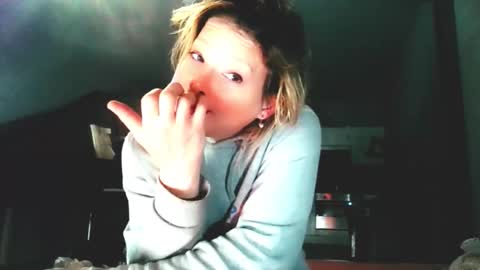 Anya online show from 11/01/25, 09:39