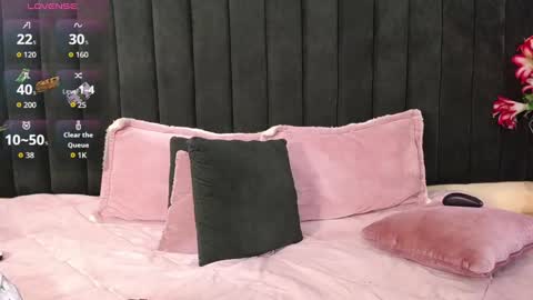 Snapshot of jhos_padill chatting on 10/23/25, 04:06 jhos online show from 10/23/25, 04:06