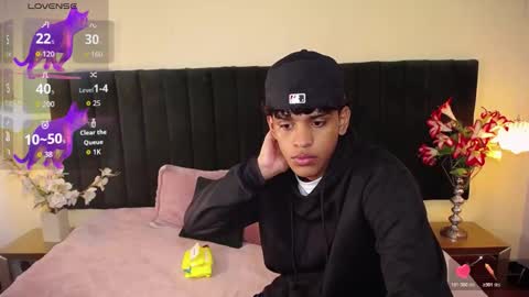 Snapshot of jhos_padill chatting on 10/25/25, 01:29 jhos online show from 10/25/25, 01:29