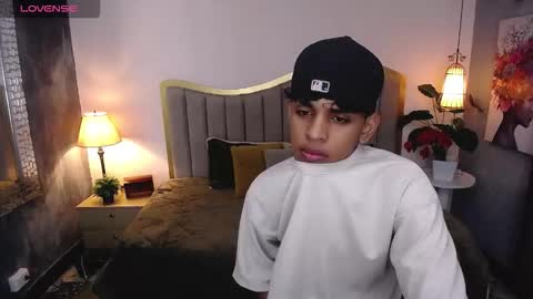 jhos online show from 12/18/25, 02:01