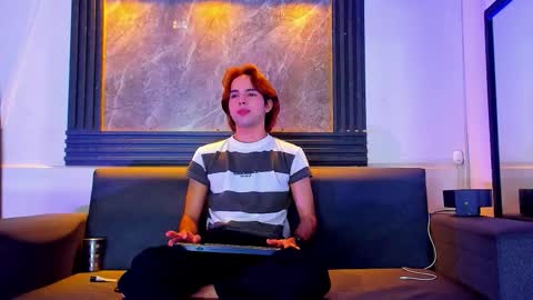 Snapshot of jhostin_1 chatting on 11/22/25, 08:41 jhostin_1 online show from 11/22/25, 08:41