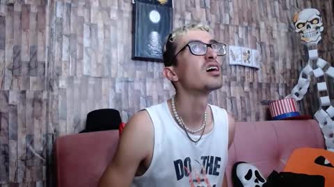 jhosuamoore2 online show from 10/19/25, 06:52