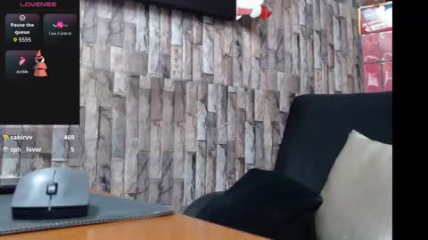 jhosuamoore2 online show from 01/09/26, 12:24