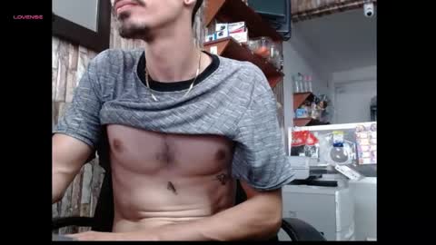 jhosuamoore2 online show from 04/22/26, 09:05