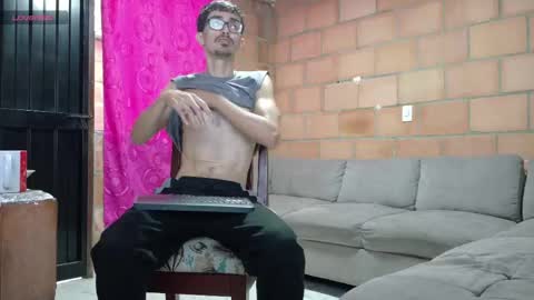 jhosuamoore2 online show from 05/26/26, 12:23