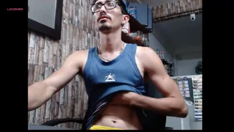 jhosuamoore2 online show from 05/31/26, 07:04