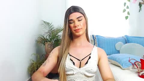 Jhuan Nhez online show from 04/11/26, 08:35