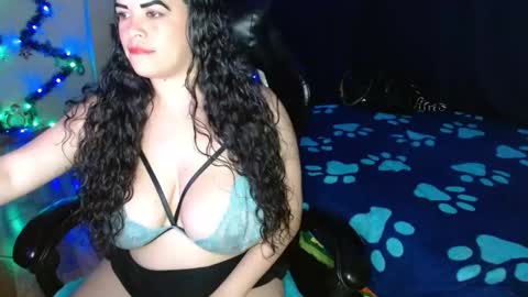 Jhulia online show from 12/20/24, 11:26