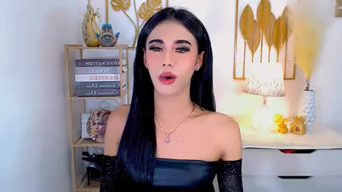 julie online show from 12/16/24, 01:42