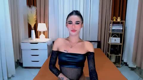 julie online show from 01/04/25, 08:06