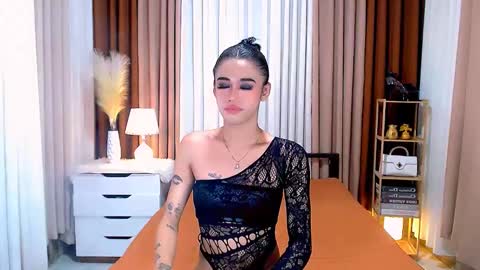 julie online show from 01/10/25, 05:26