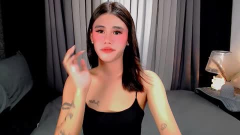 julie online show from 10/13/25, 03:50