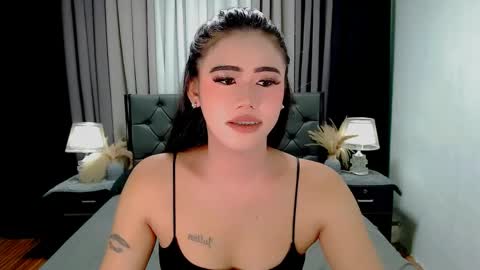 julie online show from 04/30/26, 01:12