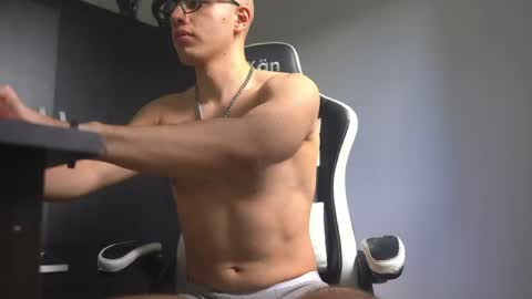 Jhx online show from 04/21/26, 08:23