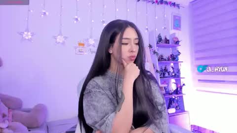 Ji  online show from 02/22/26, 04:24