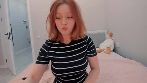 Snapshot of ji_yon_1 chatting on 10/19/25, 02:50 yuna online show from 10/19/25, 02:50