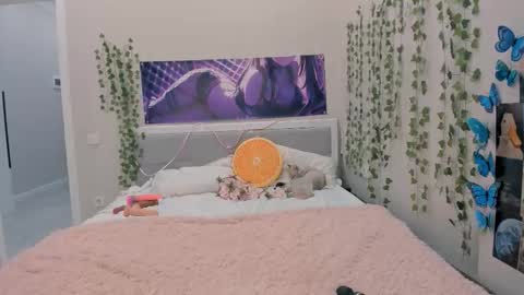 yuna online show from 11/08/25, 01:39