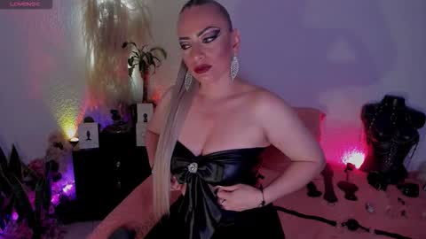 Snapshot of jianinescoth chatting on 10/08/25, 03:53 jianilnescoth online show from 10/08/25, 03:53