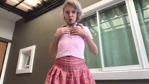 Snapshot of jigglipuff_ chatting on 03/01/26, 01:40 jigglipuff_ online show from 03/01/26, 01:40