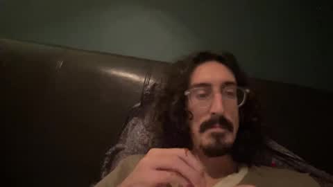 Snapshot of jiggz1986 chatting on 12/22/24, 10:25 Jigz1986 online show from 12/22/24, 10:25